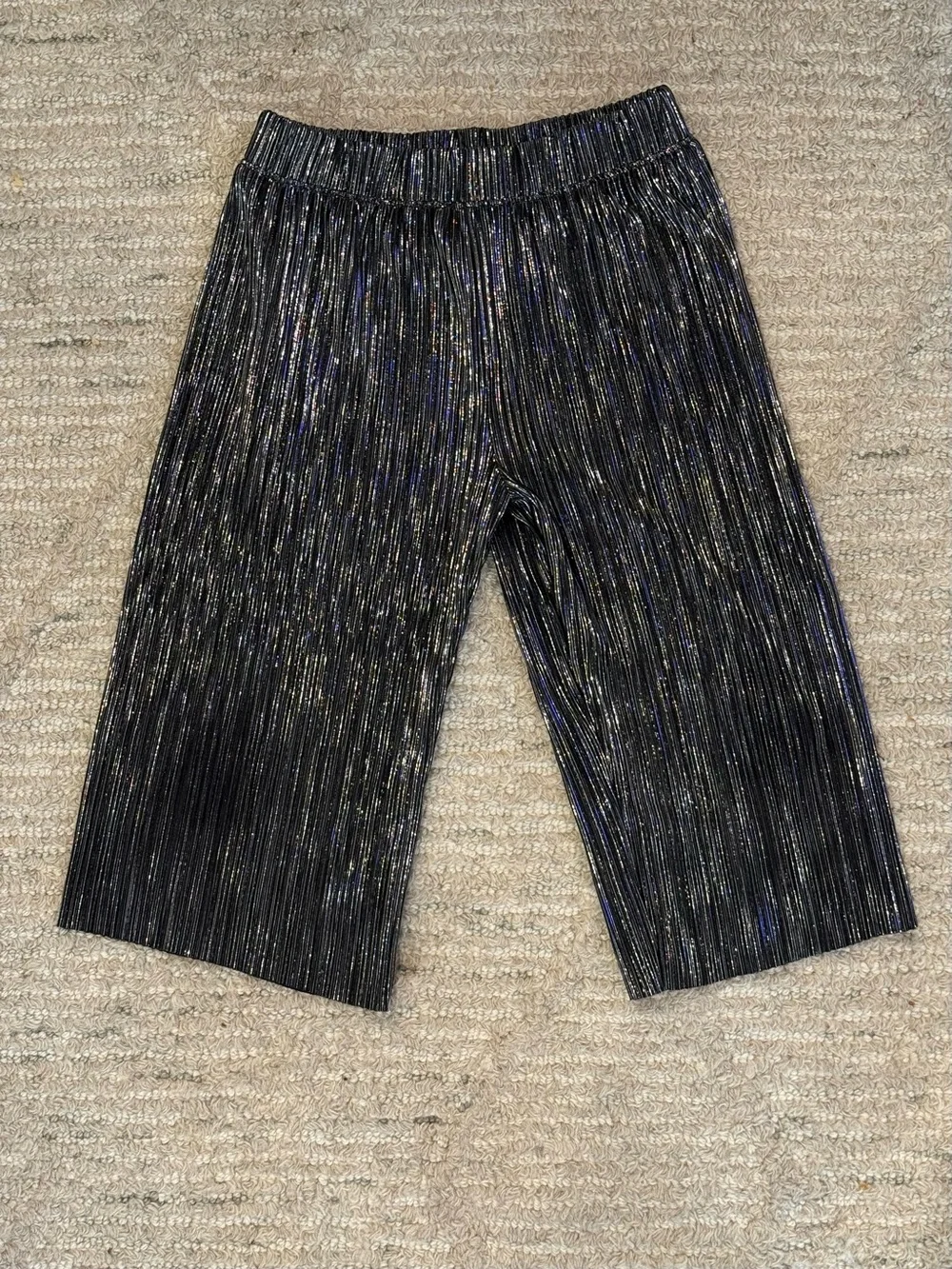 Old Navy Girls Black Metallic Pleated Capris